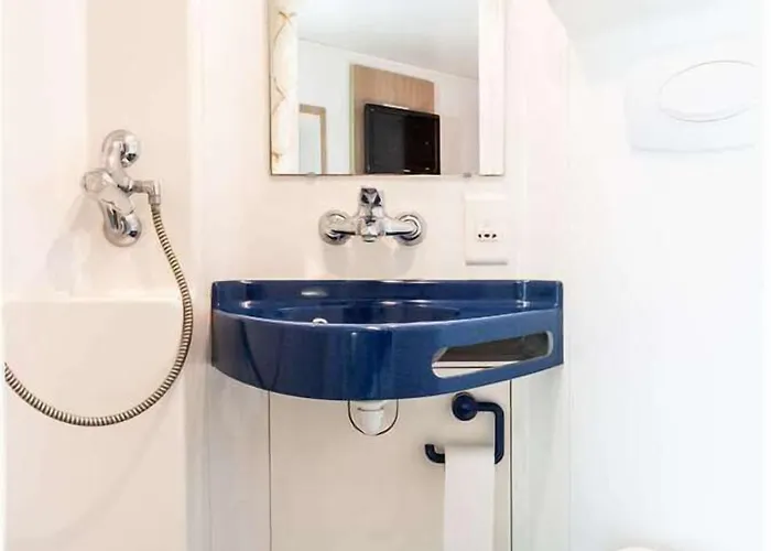 Hotel Brit Rouen Nord - 2*